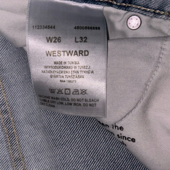 Wrangler Bootcut Jean - Picture 4 of 5